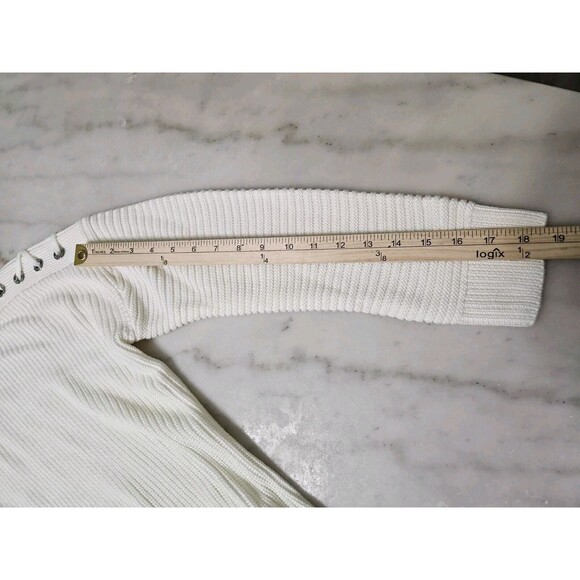 Calvin Klein Sweater Criss Cross Shoulders Women's Size M - Picture 9 of 9